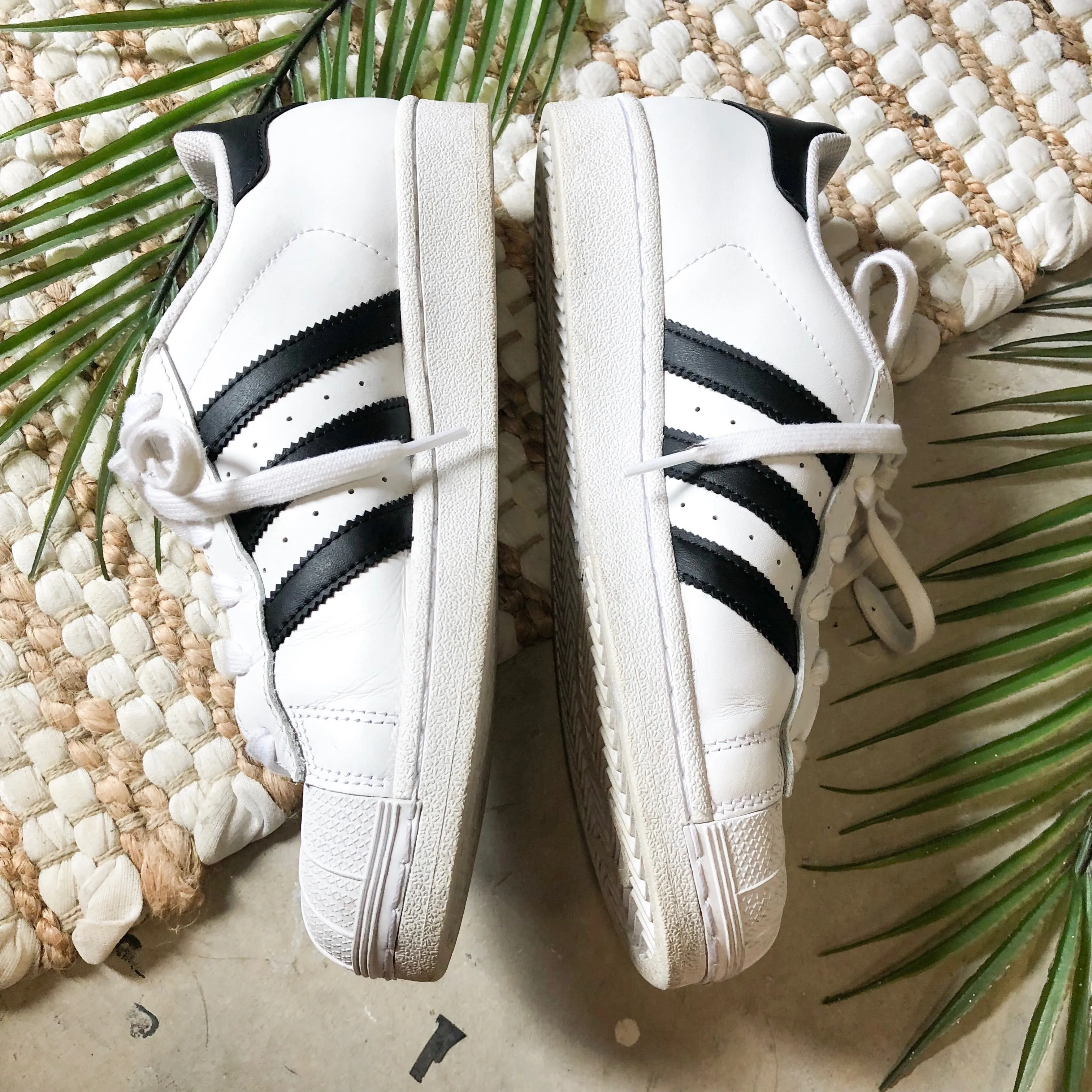 Adidas Superstar Tennis Shoes - 7.5