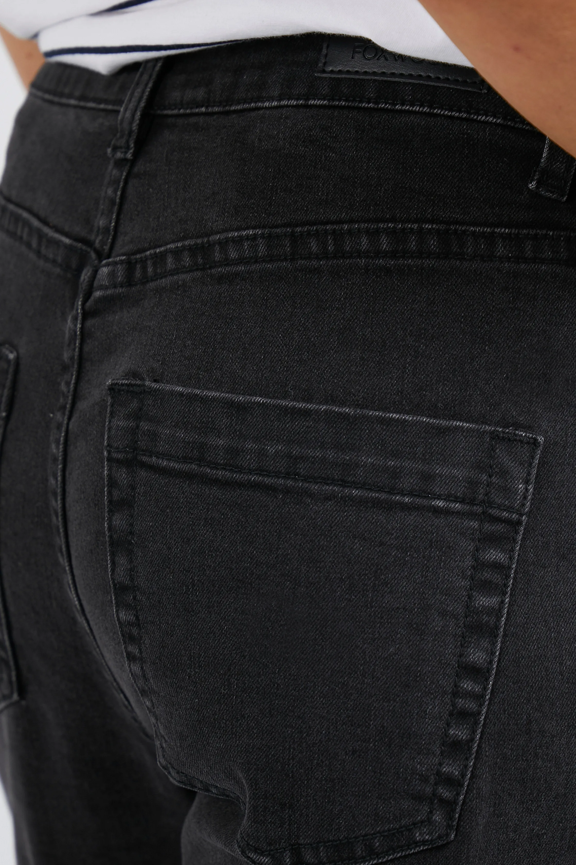 BARKLY STRAIGHT LEG JEAN - Washed Black