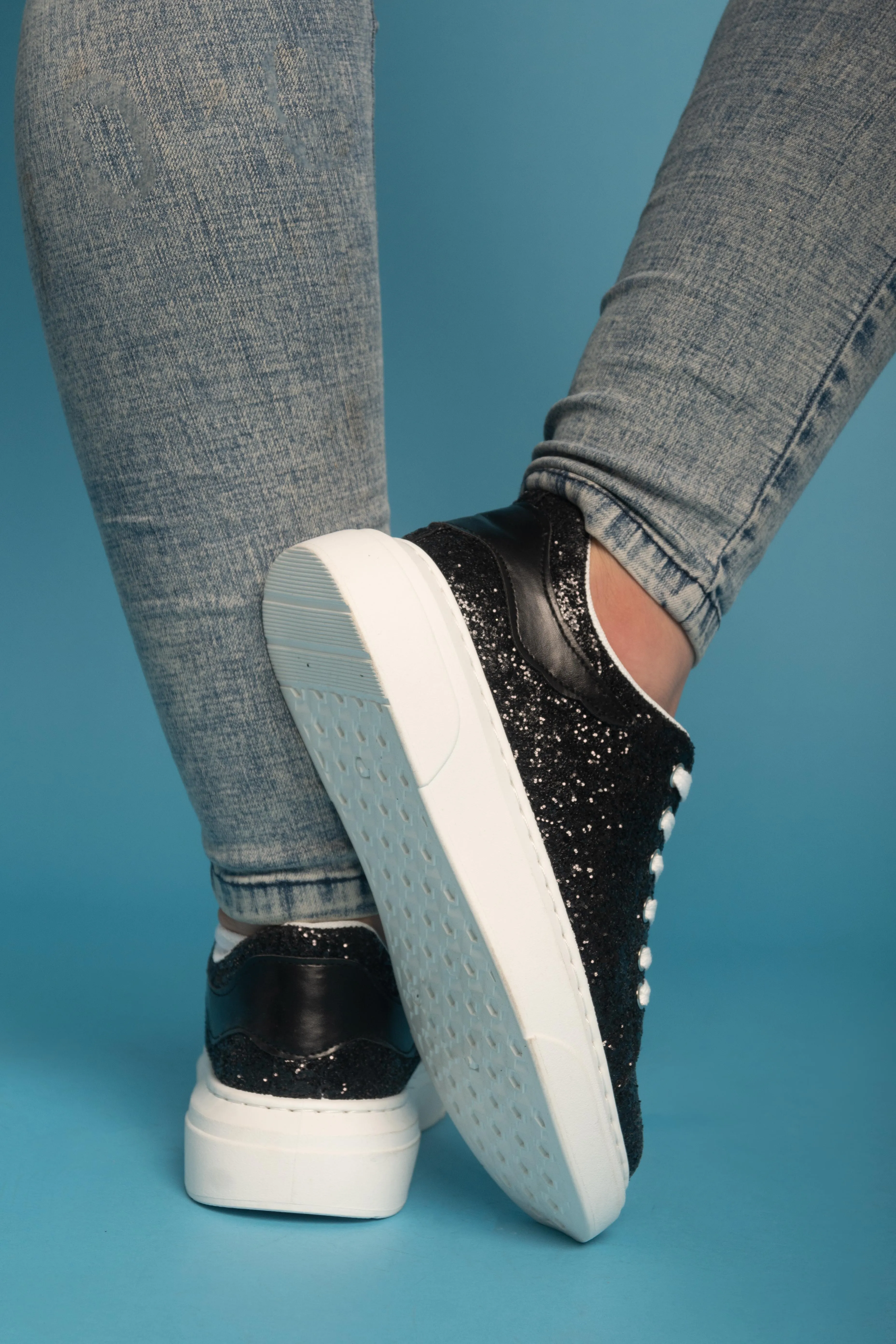Casual Sneakers - Black