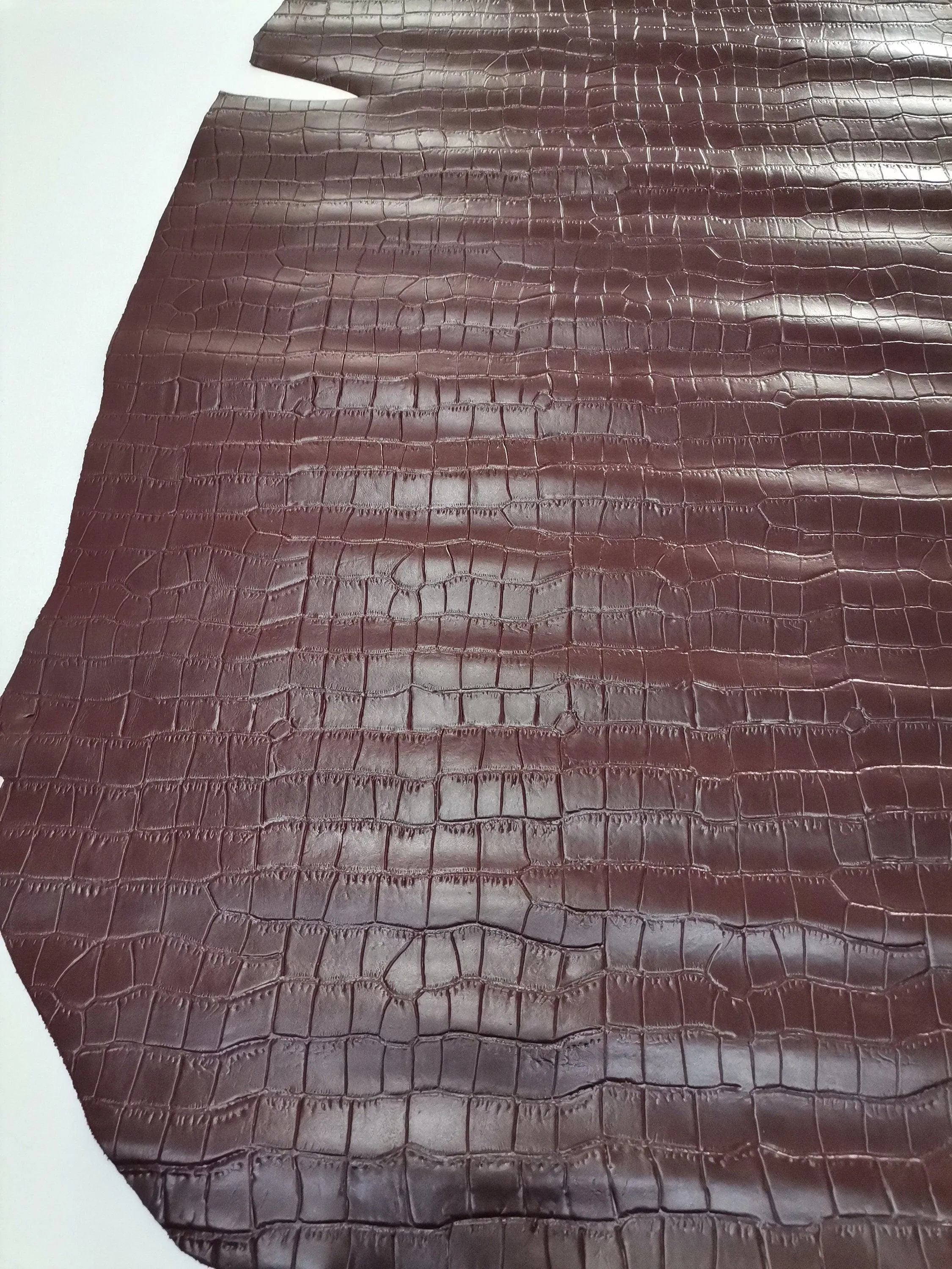 Cow leather printed crocodile effect, genuine cowhide leather sheets alligator embossed, thickness 1,2mm(3 oz)