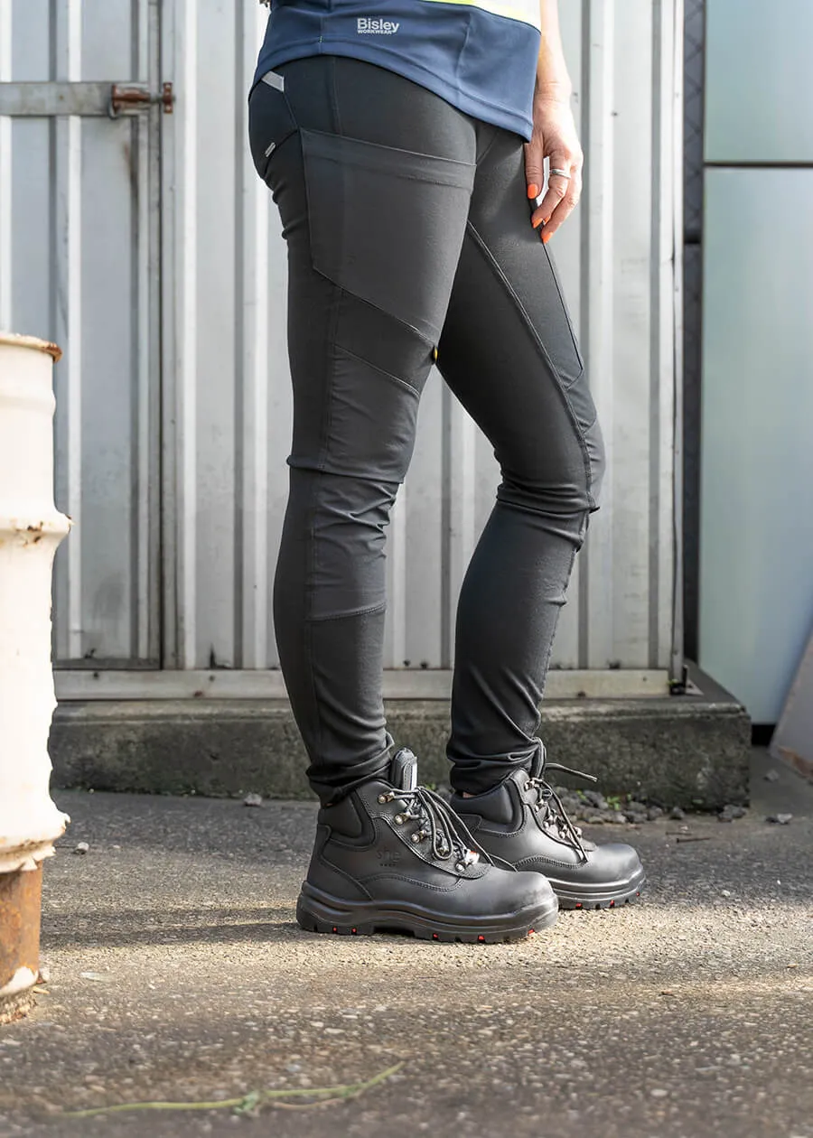 Does Seconds sale: womens safety work boots