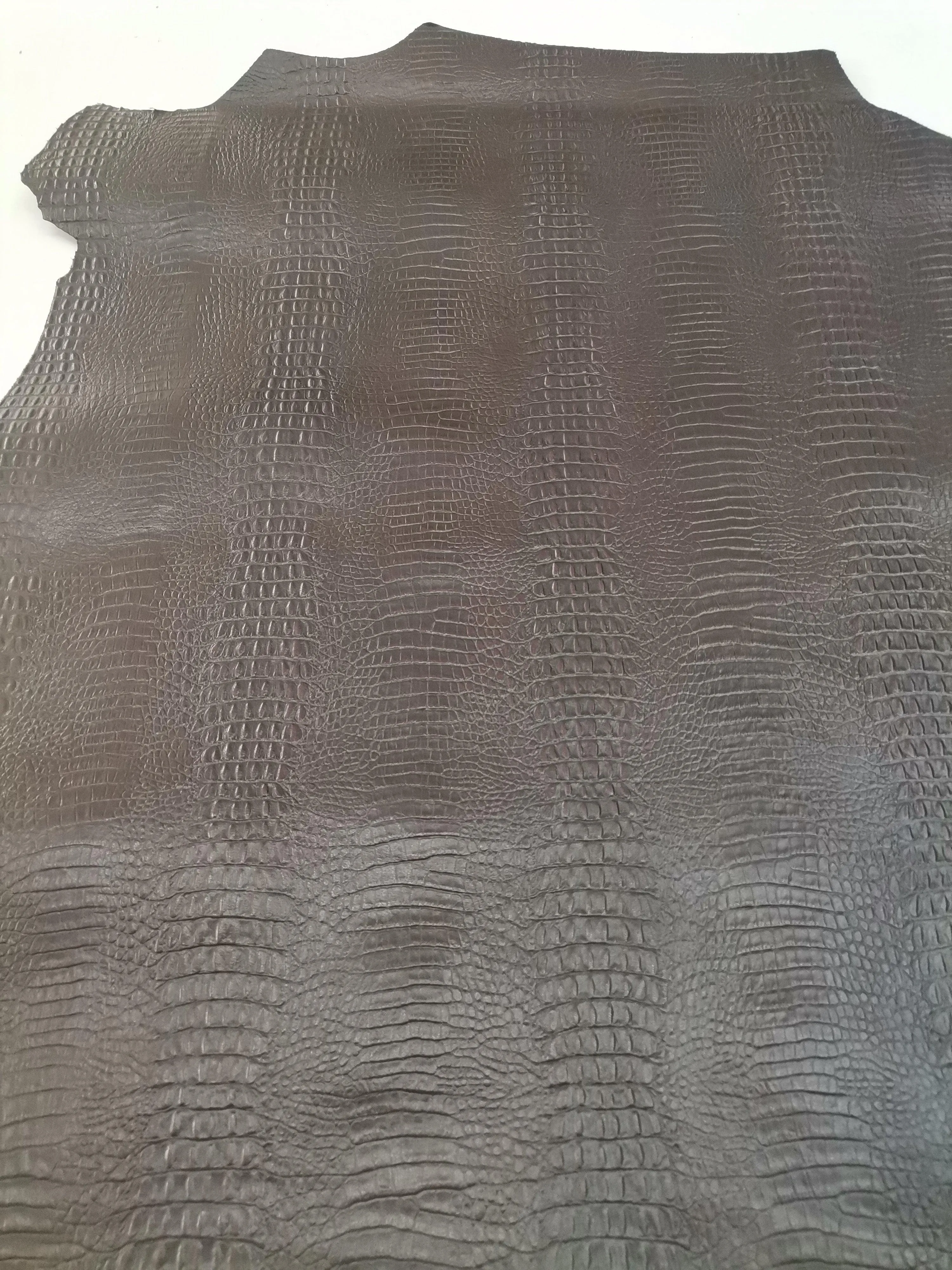 Goat leather embossed crocodile effect, Genuine goat skins printed small crocodile look, thickness 0,8mm(2 oz)