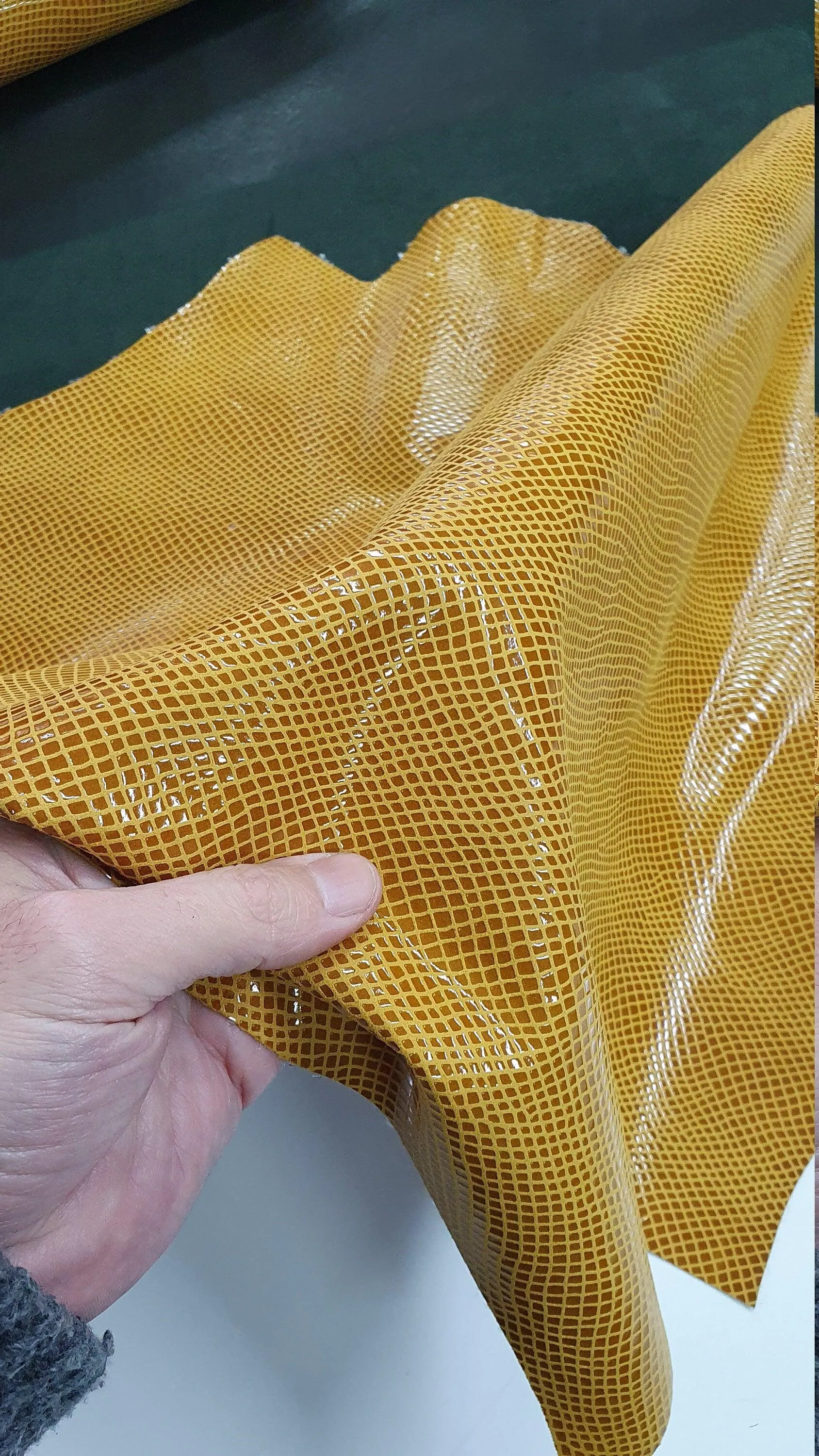 Goat suede Leather snake printed, Genuine Goat hide skin reptil effect Leather thick. 0,9mm(2 oz)
