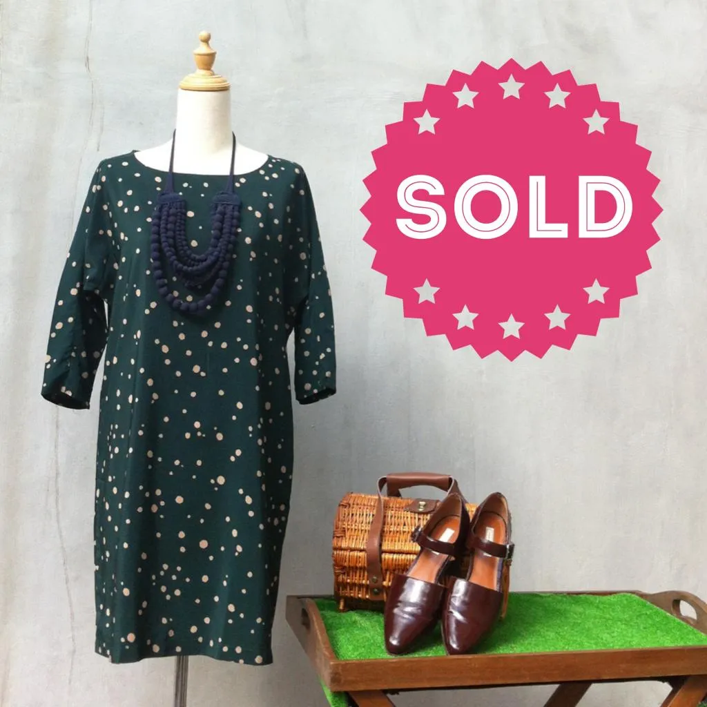 Going Dotty | Forest green beige polka dot Retro 80s shift tent dress
