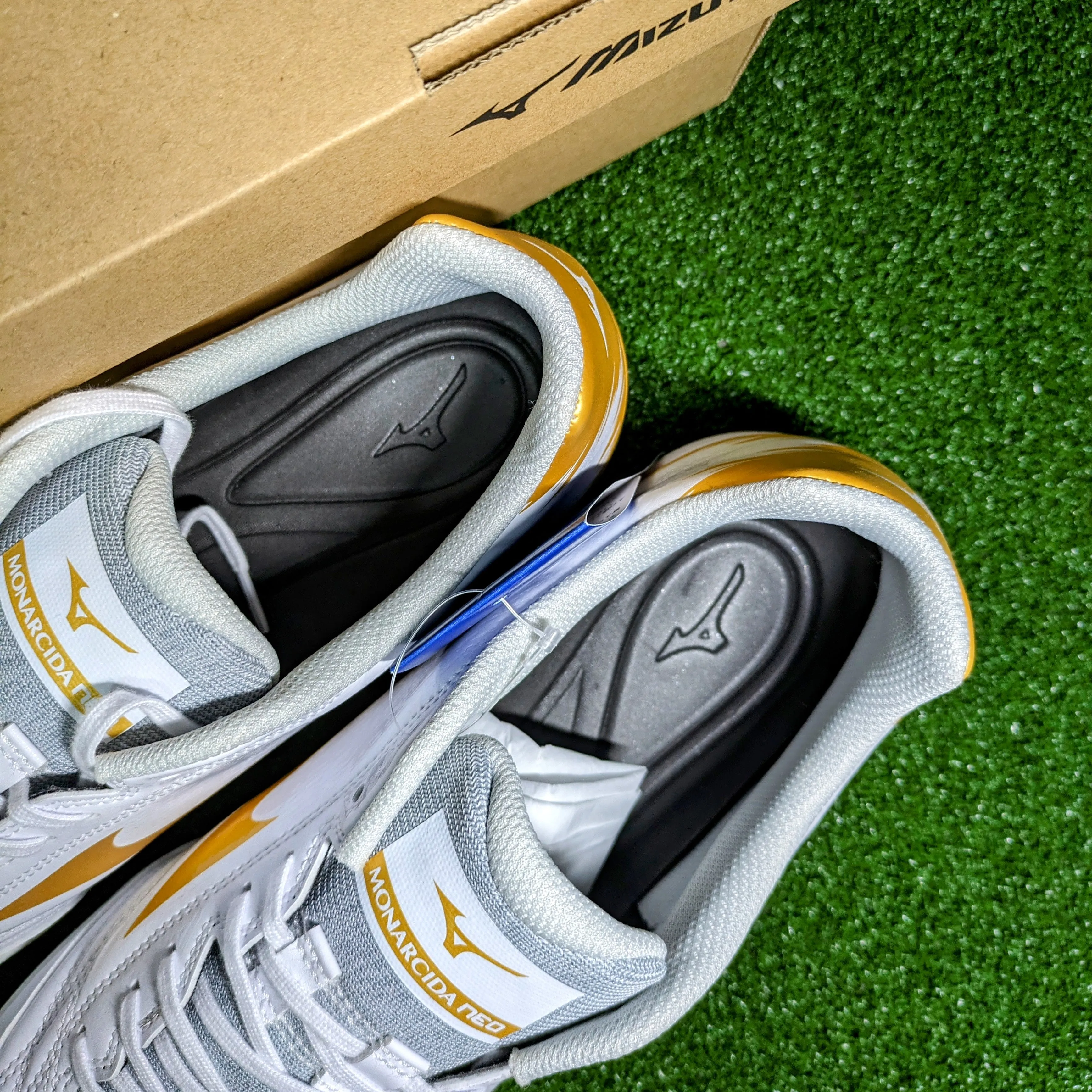 Mizuno Monarcida Neo Sala Pro TF(White/Gold)