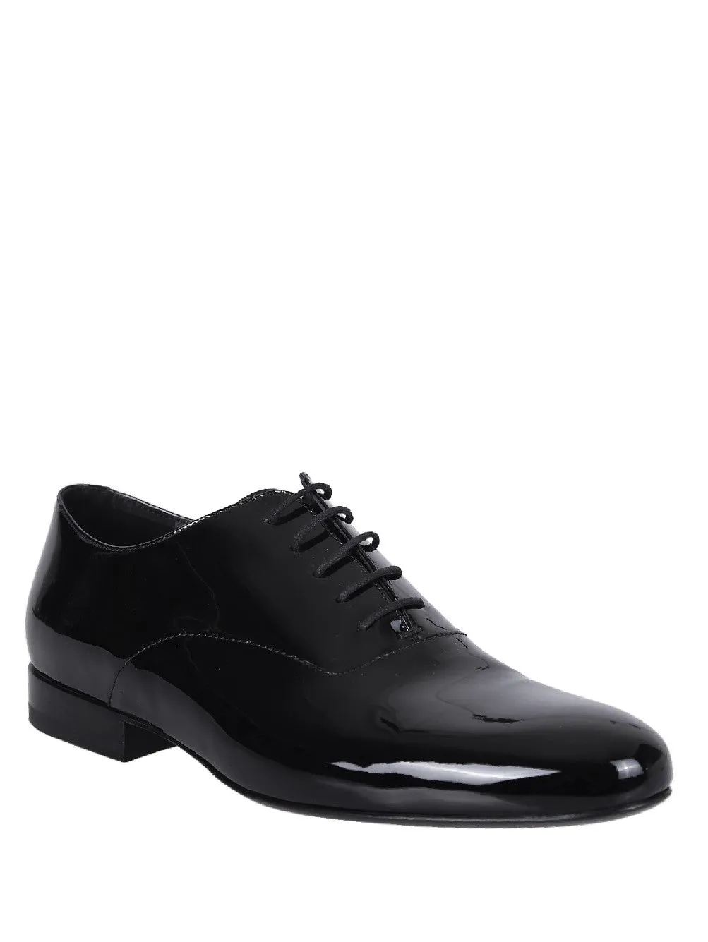 Patent leather shoes