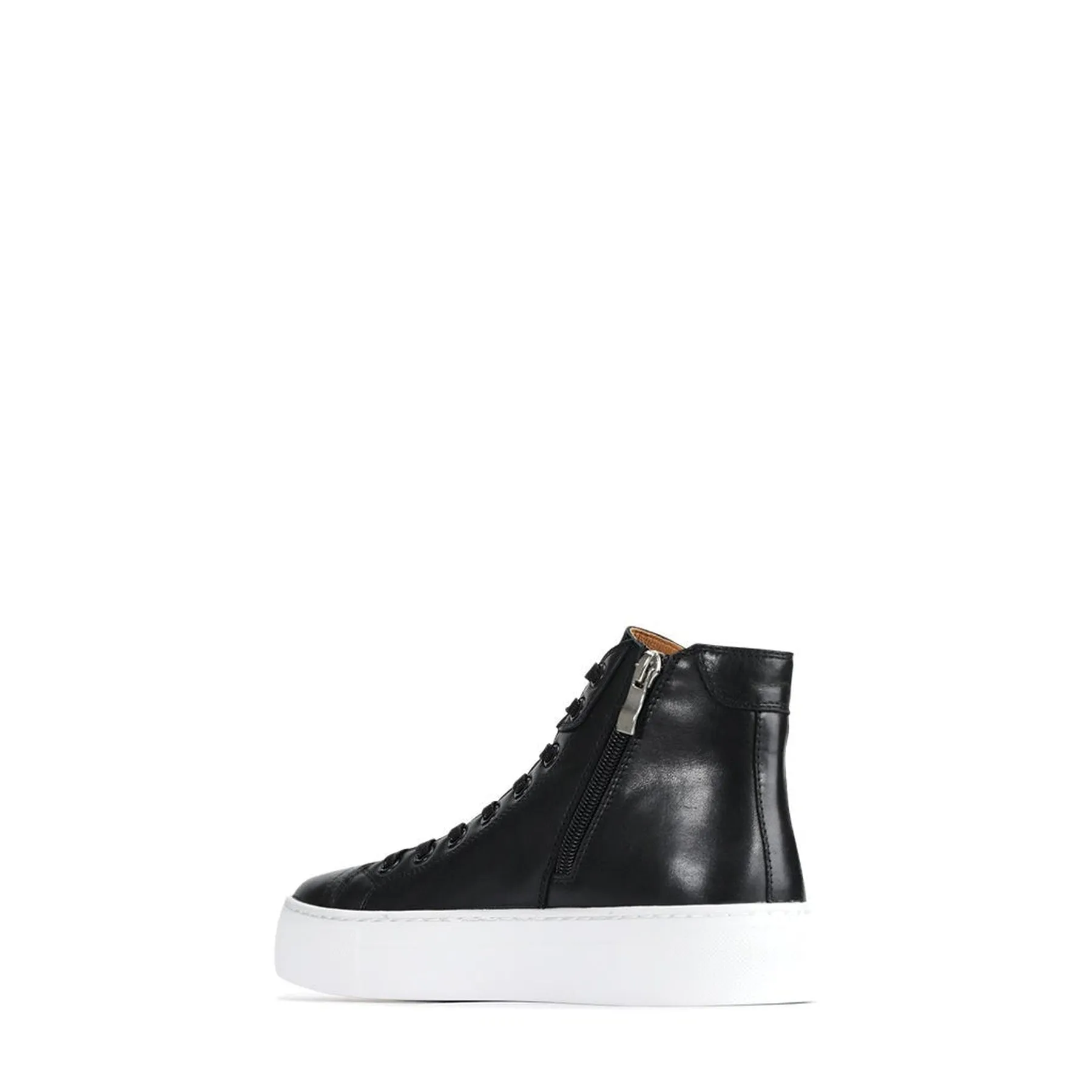 RETROSPECTIVE ARCHIVE SNEAKERS