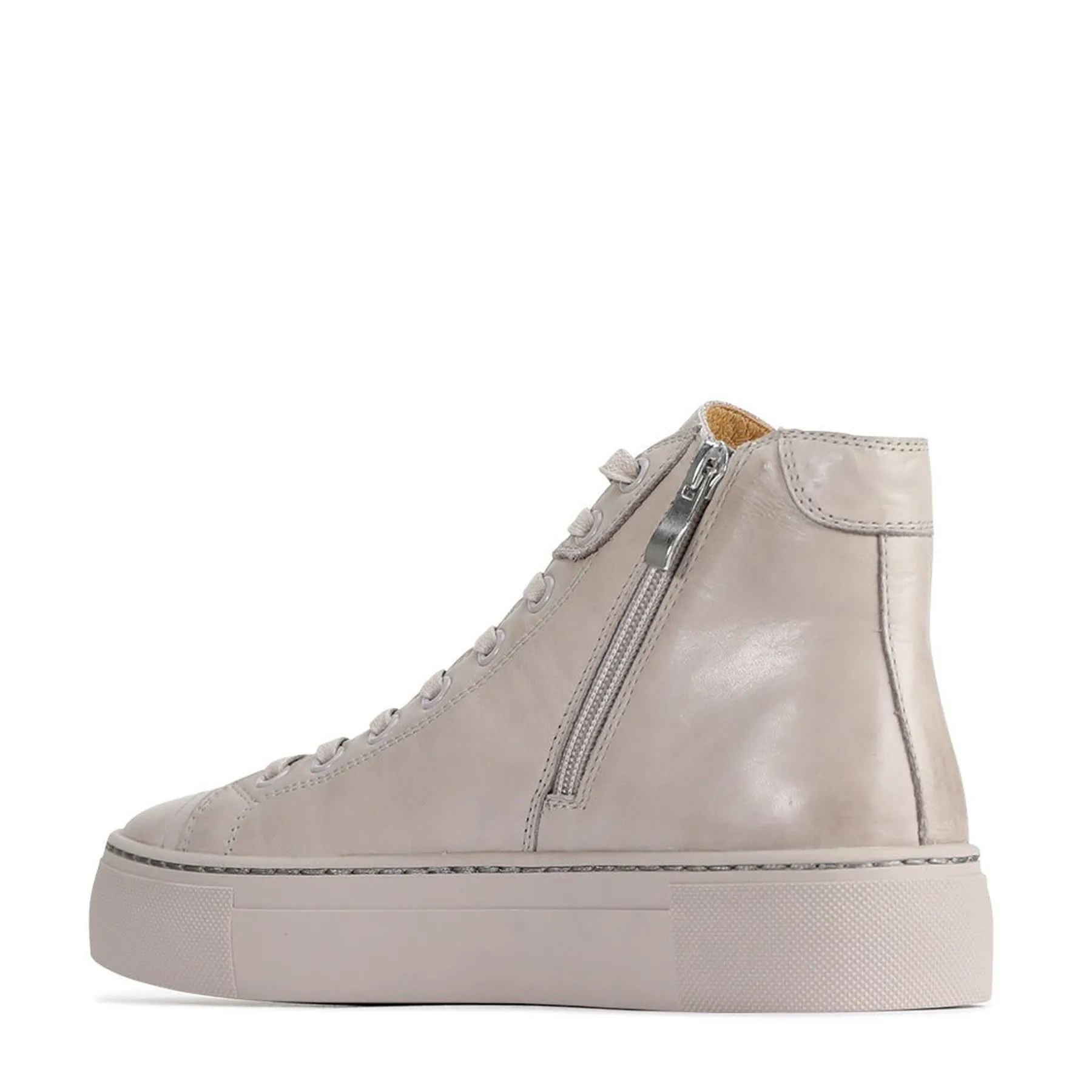 RETROSPECTIVE ARCHIVE SNEAKERS