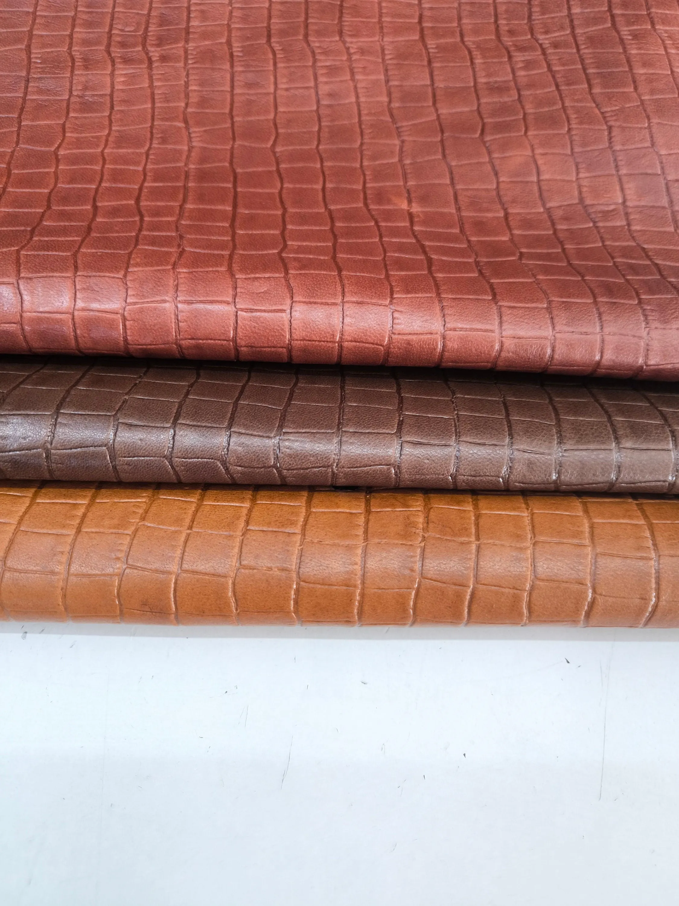 Sheep leather crocodile printed, genuine sheepskin leather sheets alligator embossed, thickness 1,1mm(3 oz)