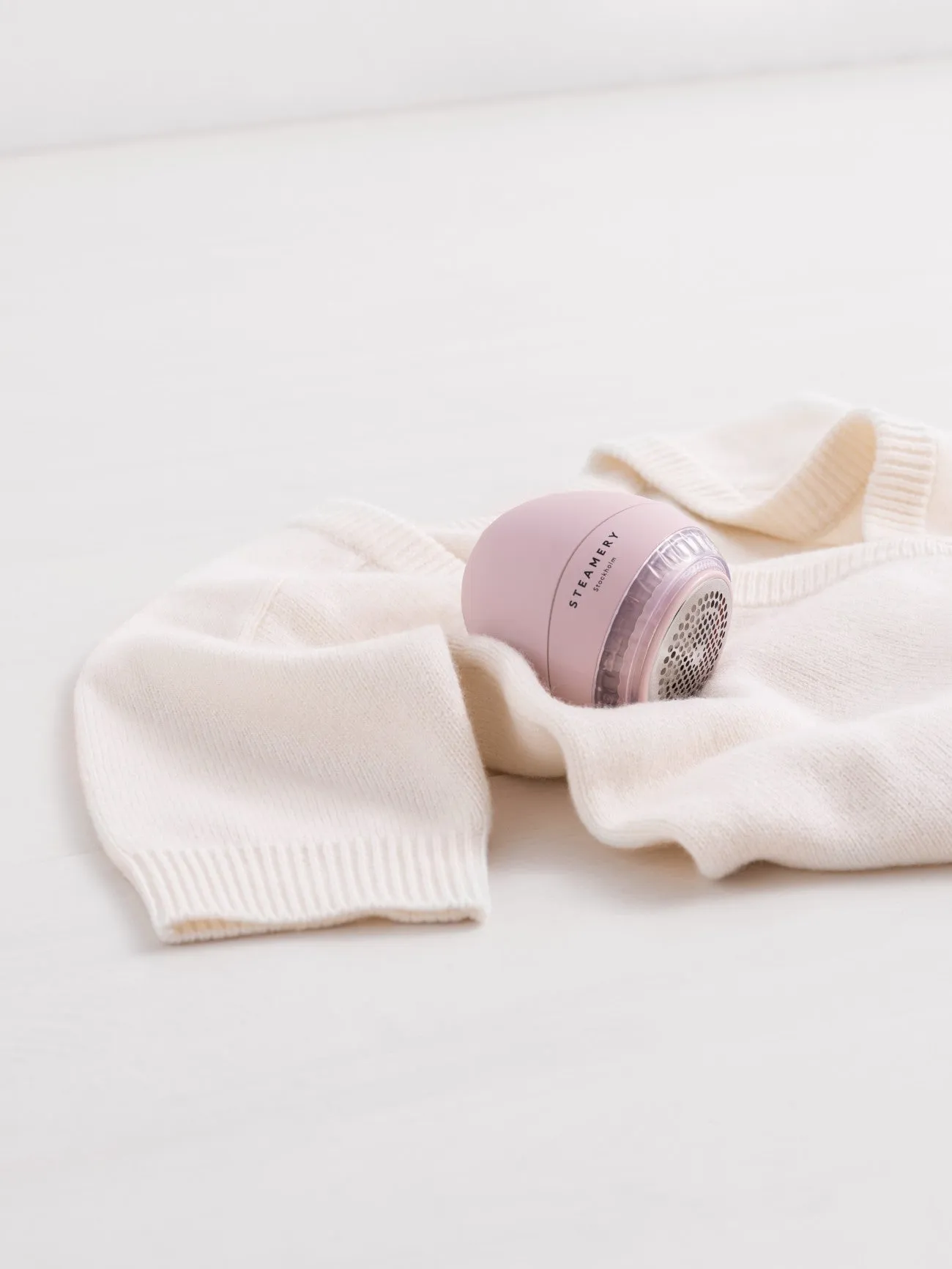 Steamery Pink Pilo Fabric Shaver