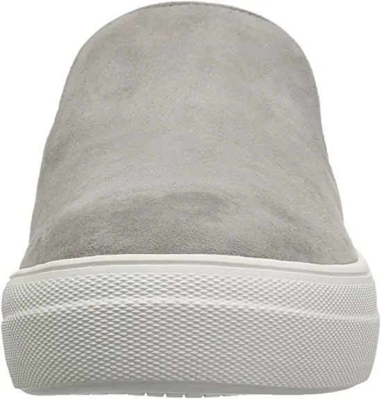 Steve Madden Gills Grey Suede Rounded Toe Slip On Suede Low Top Sneakers